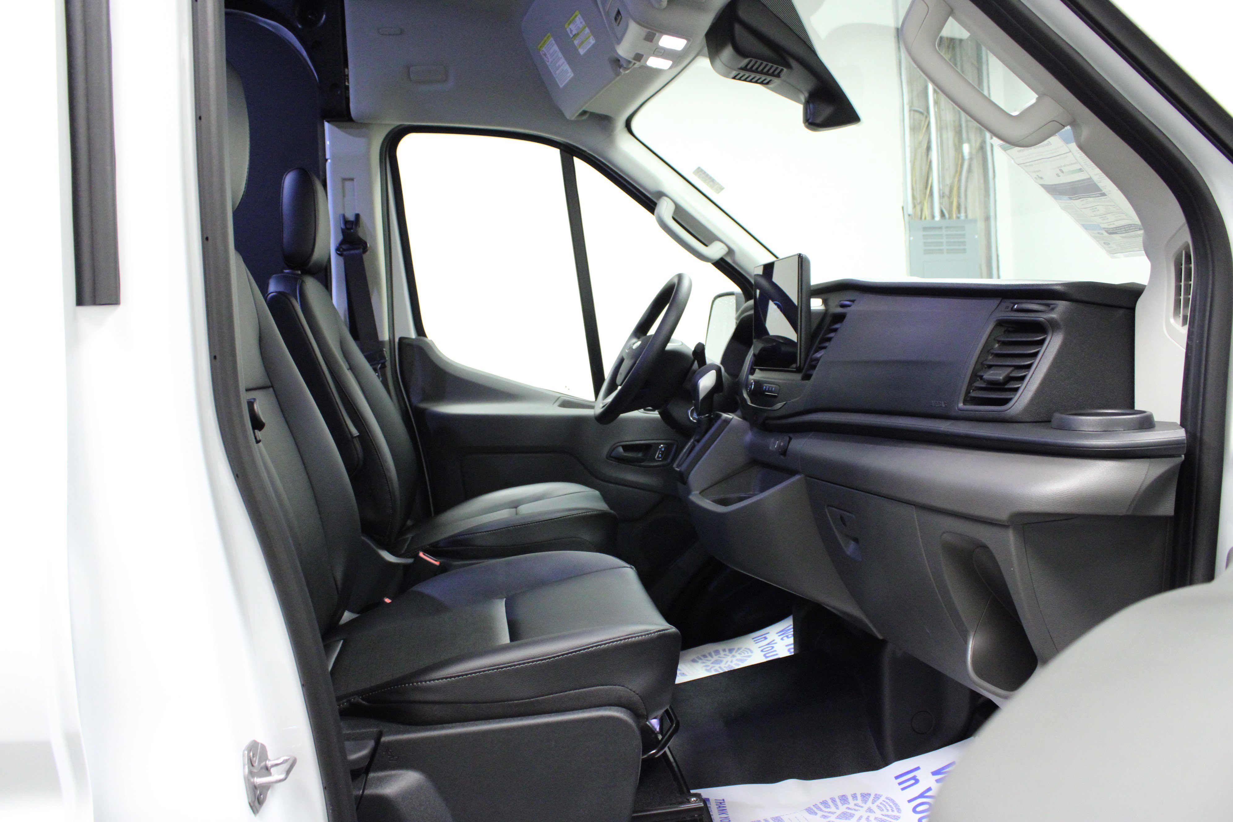 New 2026 Oxford White Ford  image 15