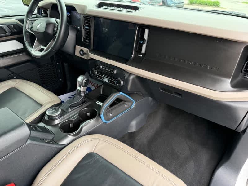 Used 2023 Oxford White Ford Wildtrak image 11