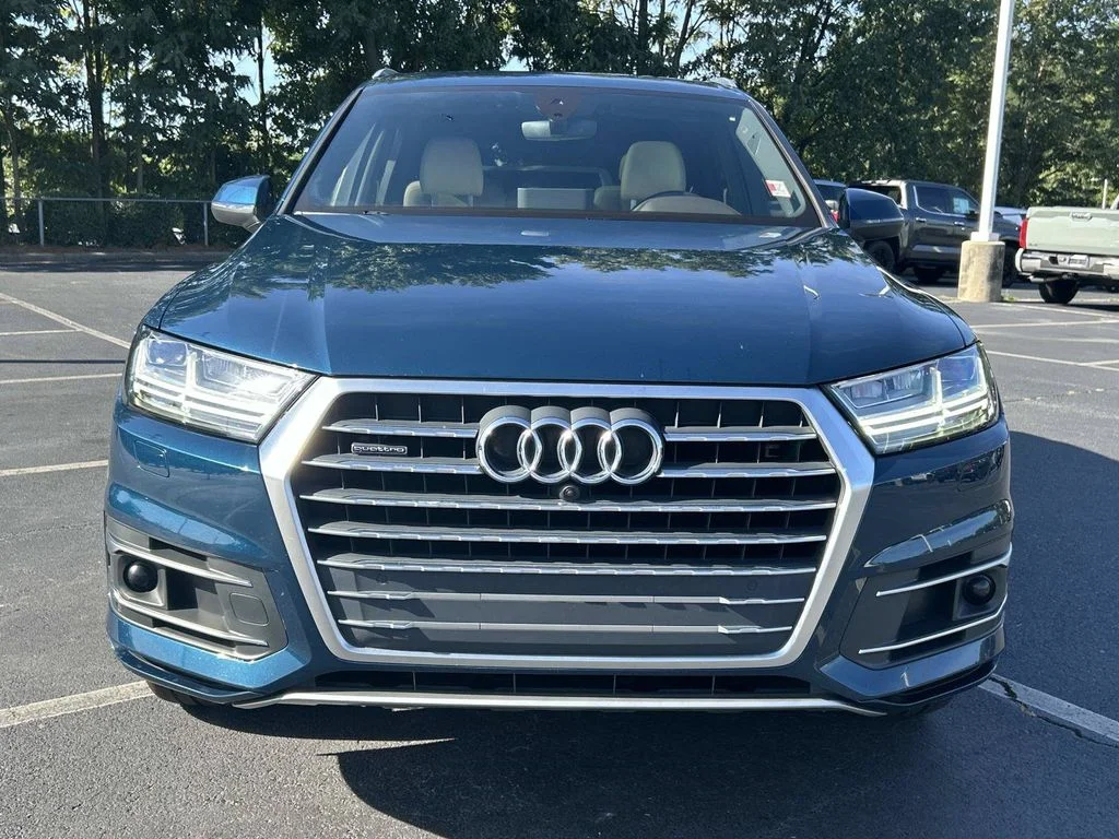 Used 2018  Audi 2.0T Premium Plus image 2