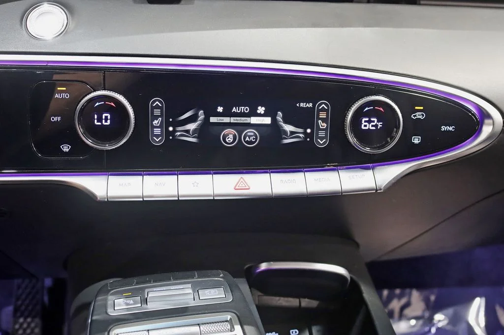 2023 Genesis GV70 2.5T