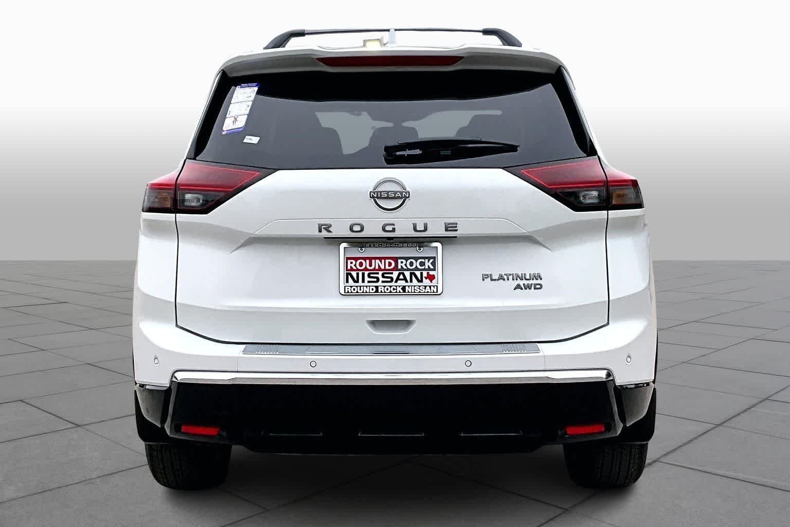 New 2026 Everest White Pearl TriCoat Nissan Platinum image 4