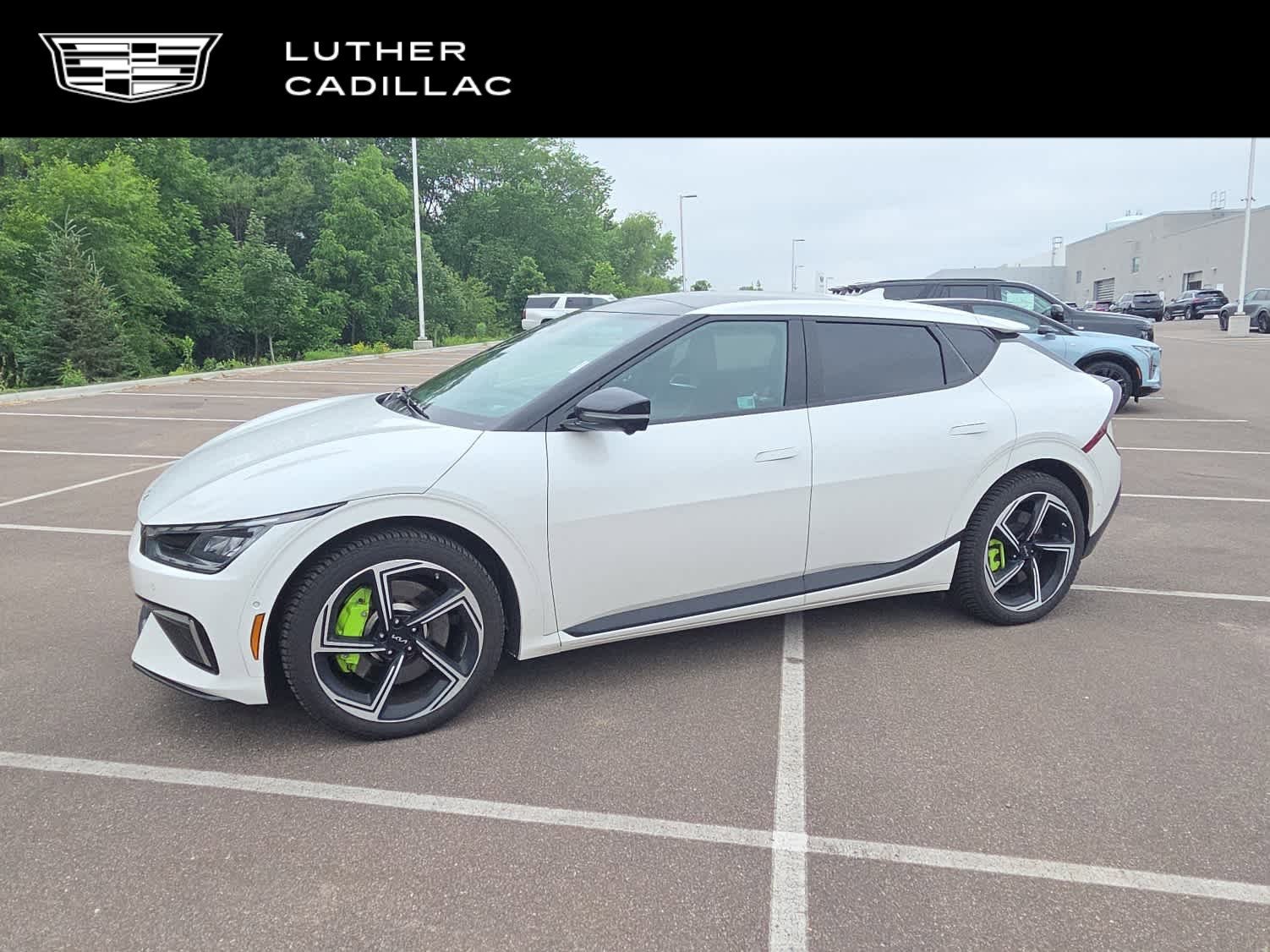 Used 2023 White Kia GT image 1