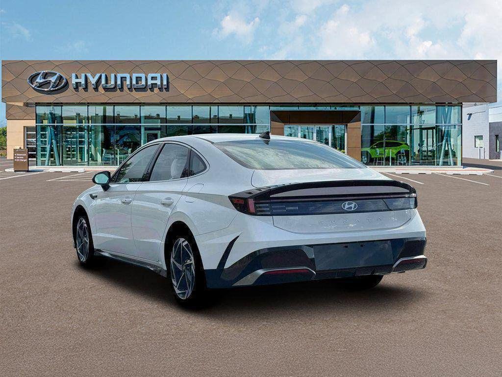 New 2026 White Hyundai SEL Sport image 5