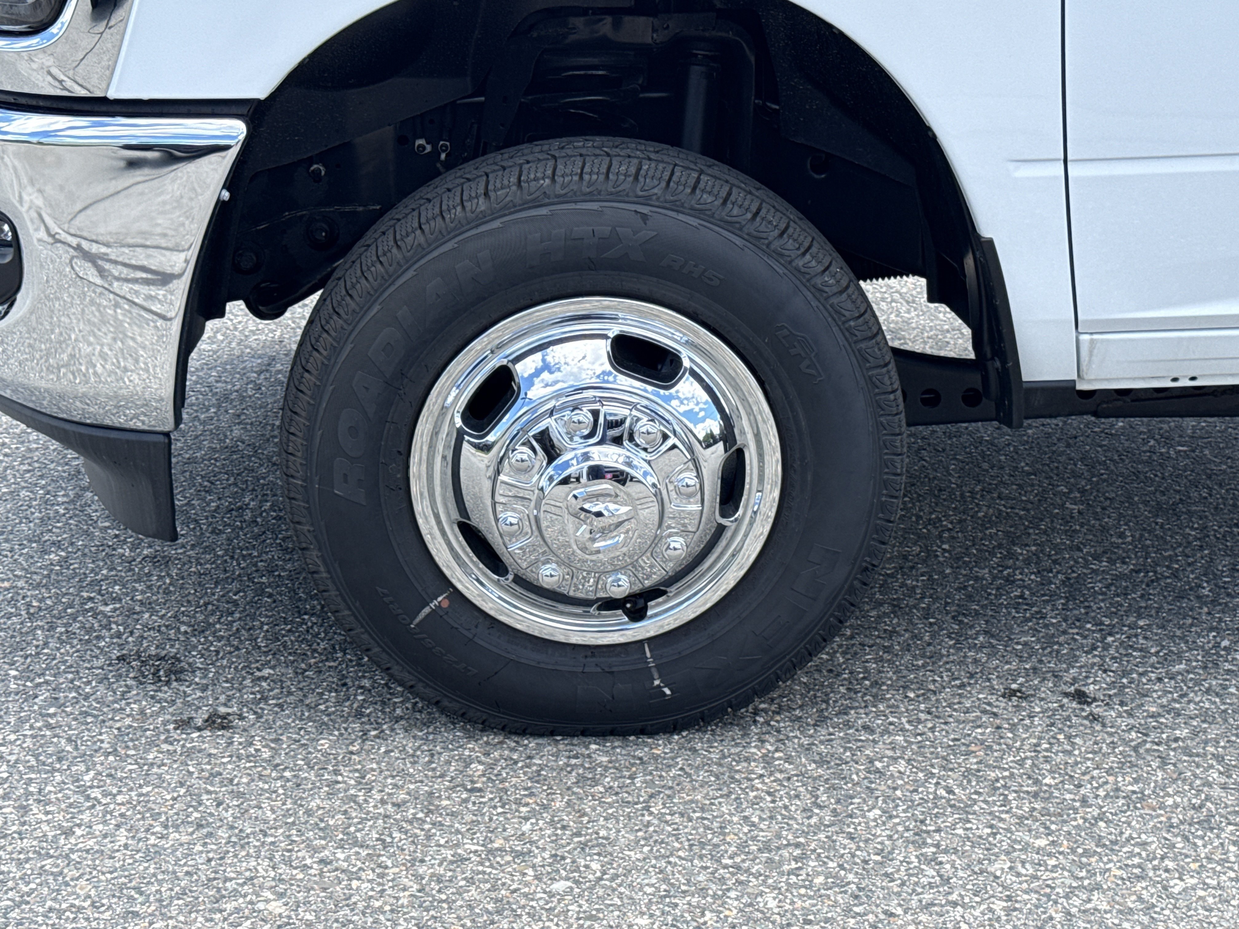 New 2026 Bright White Clearcoat Ram Tradesman image 2