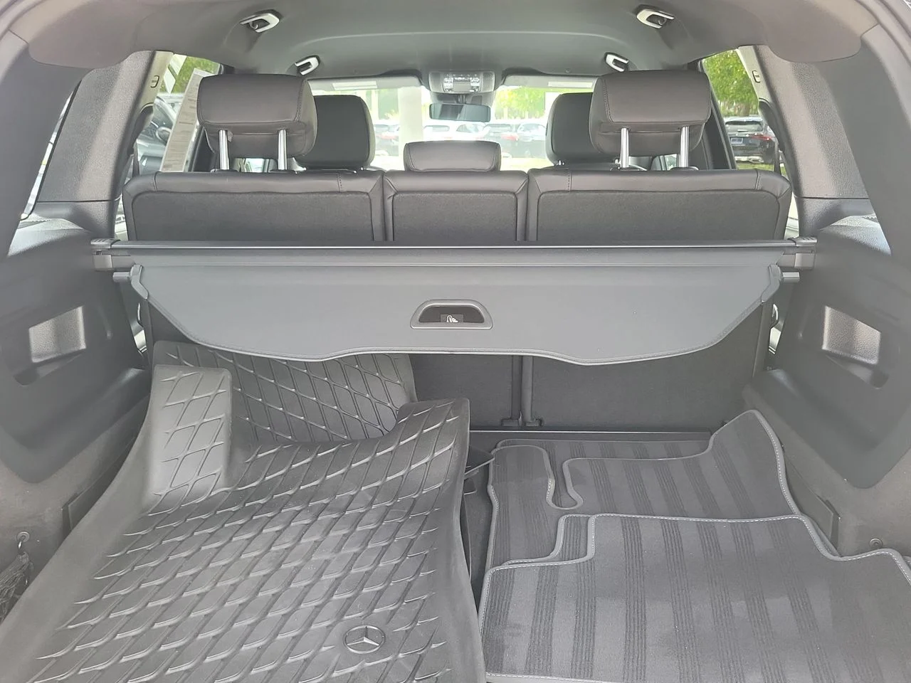 Certified Used 2026 Black Mercedes-Benz GLB 250 image 8