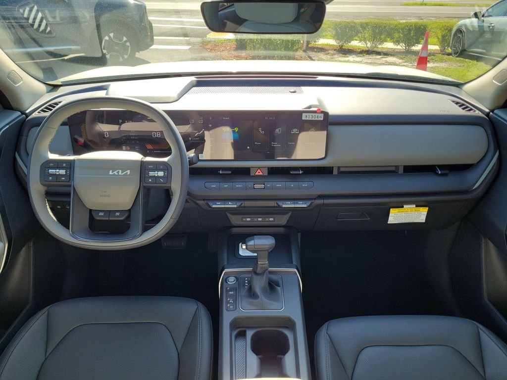 New 2027 Silver Kia EX image 18