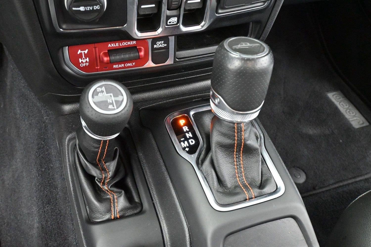 Used 2022 Black Jeep Mojave image 21