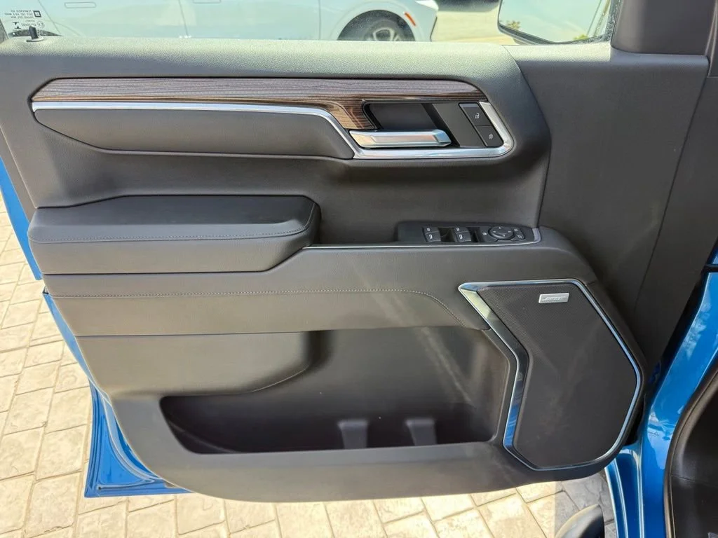 Used 2022 Glacier Blue Metallic Chevrolet RST image 29