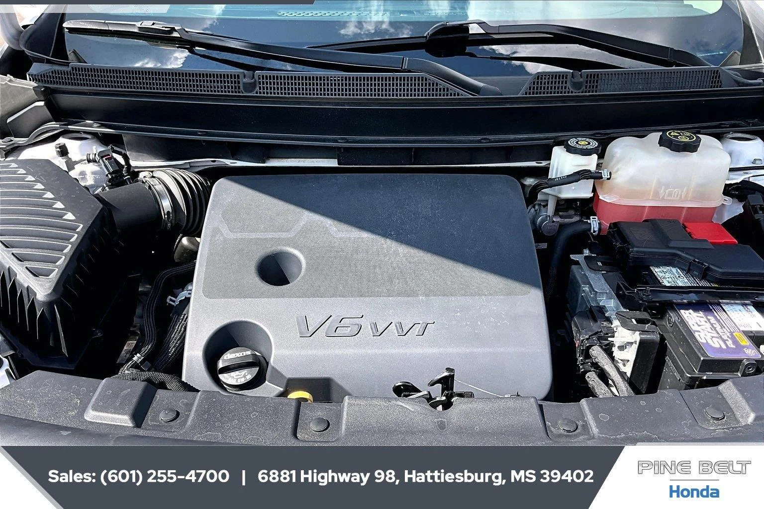 Used 2021 White Frost Tricoat Buick Essence image 8