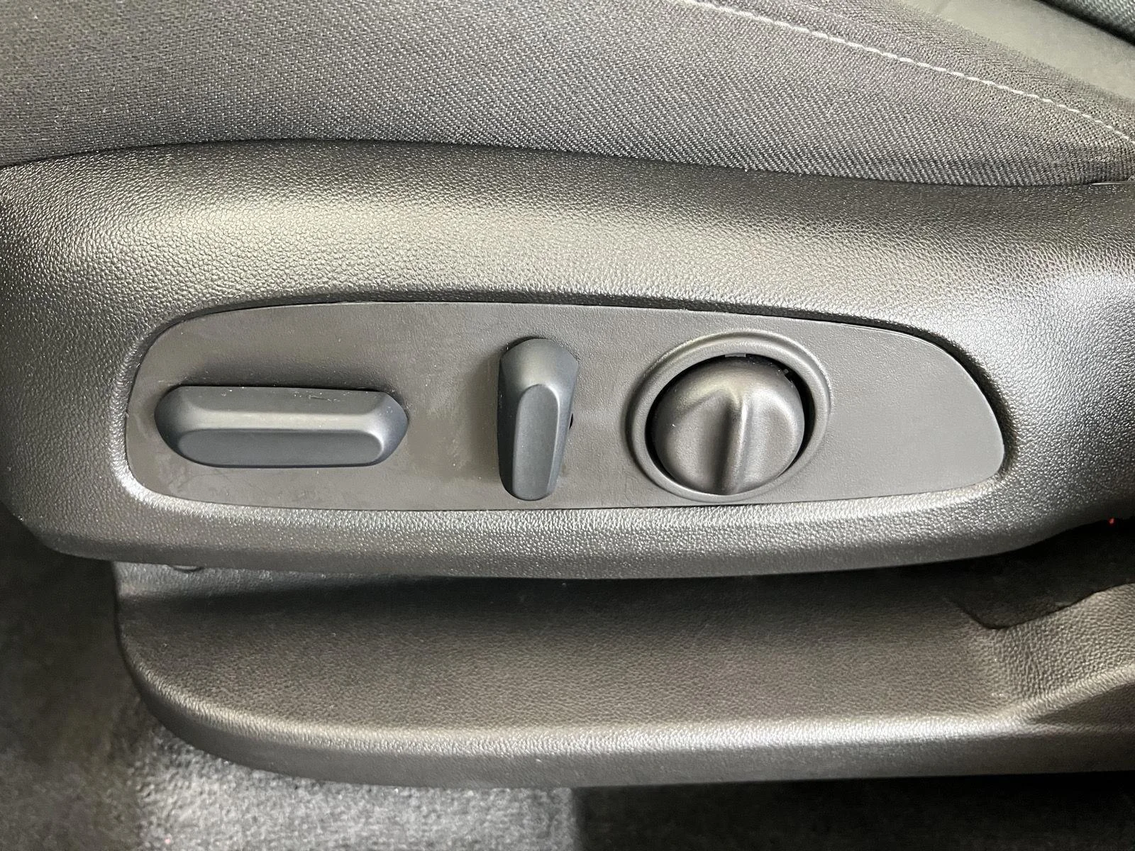 Used 2023 Sterling Gray Metallic Chevrolet LT Cloth image 6