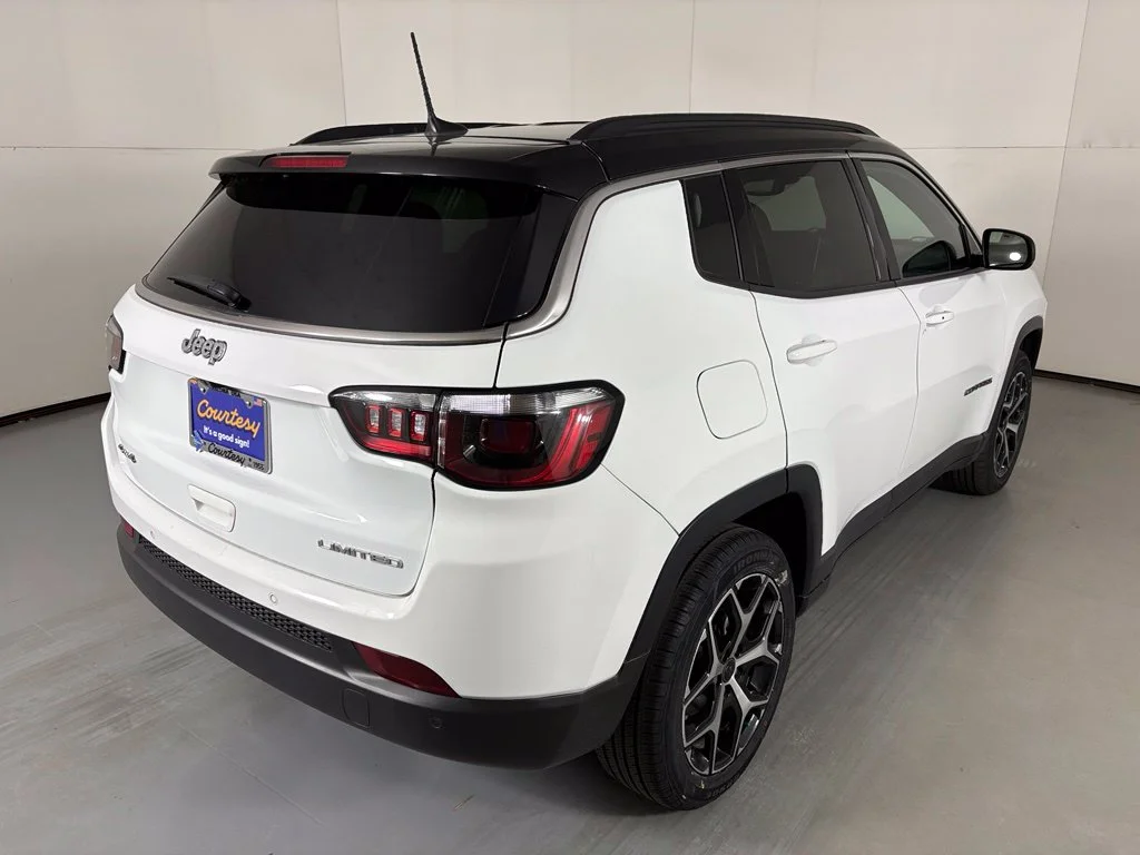 Used 2025 White Jeep Limited image 8