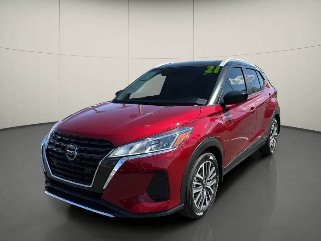 Used 2021 Red Nissan SV Xtronic CVT image 3
