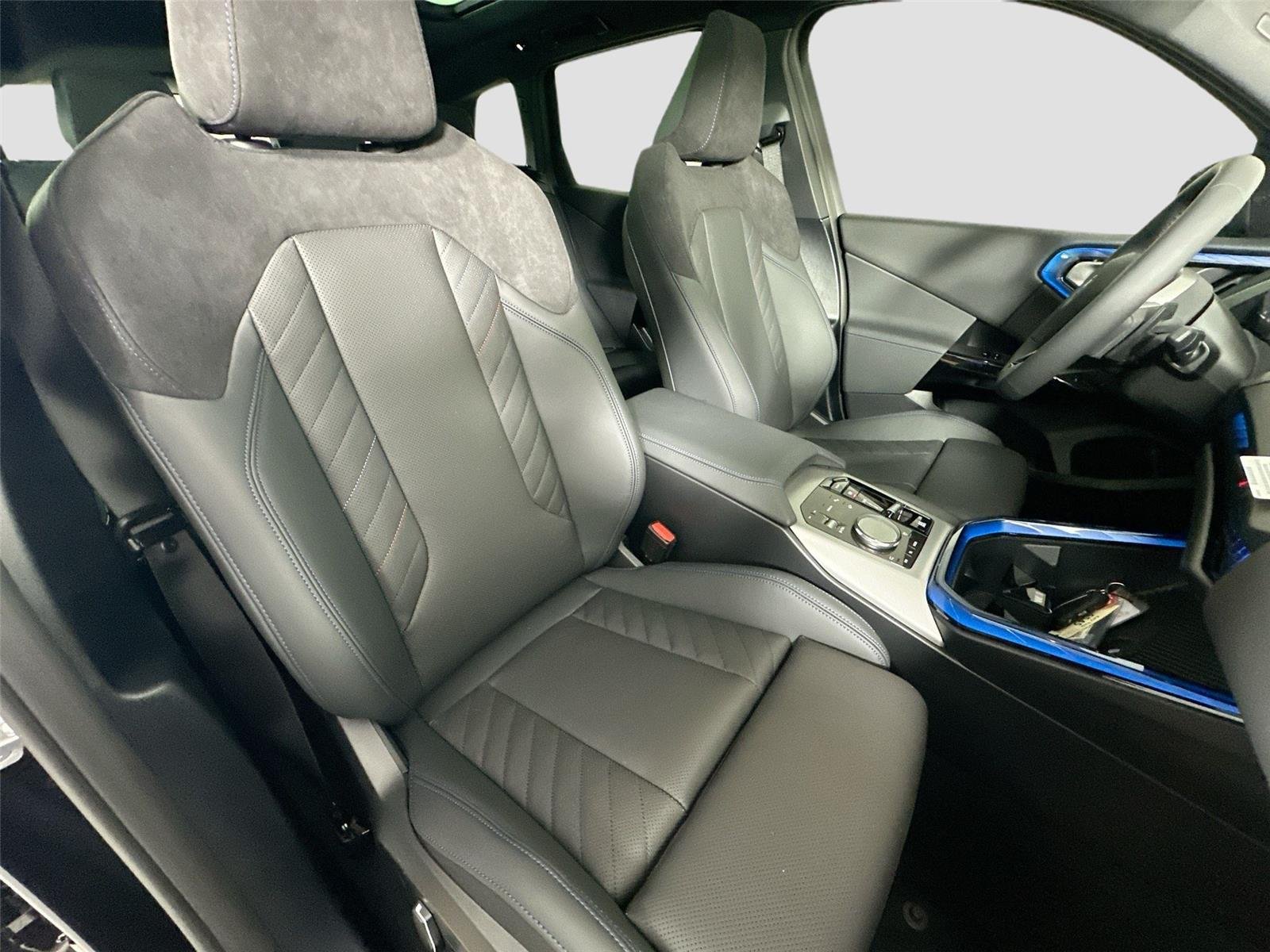 New 2026 Black Sapphire Metallic BMW 30 xDrive image 29