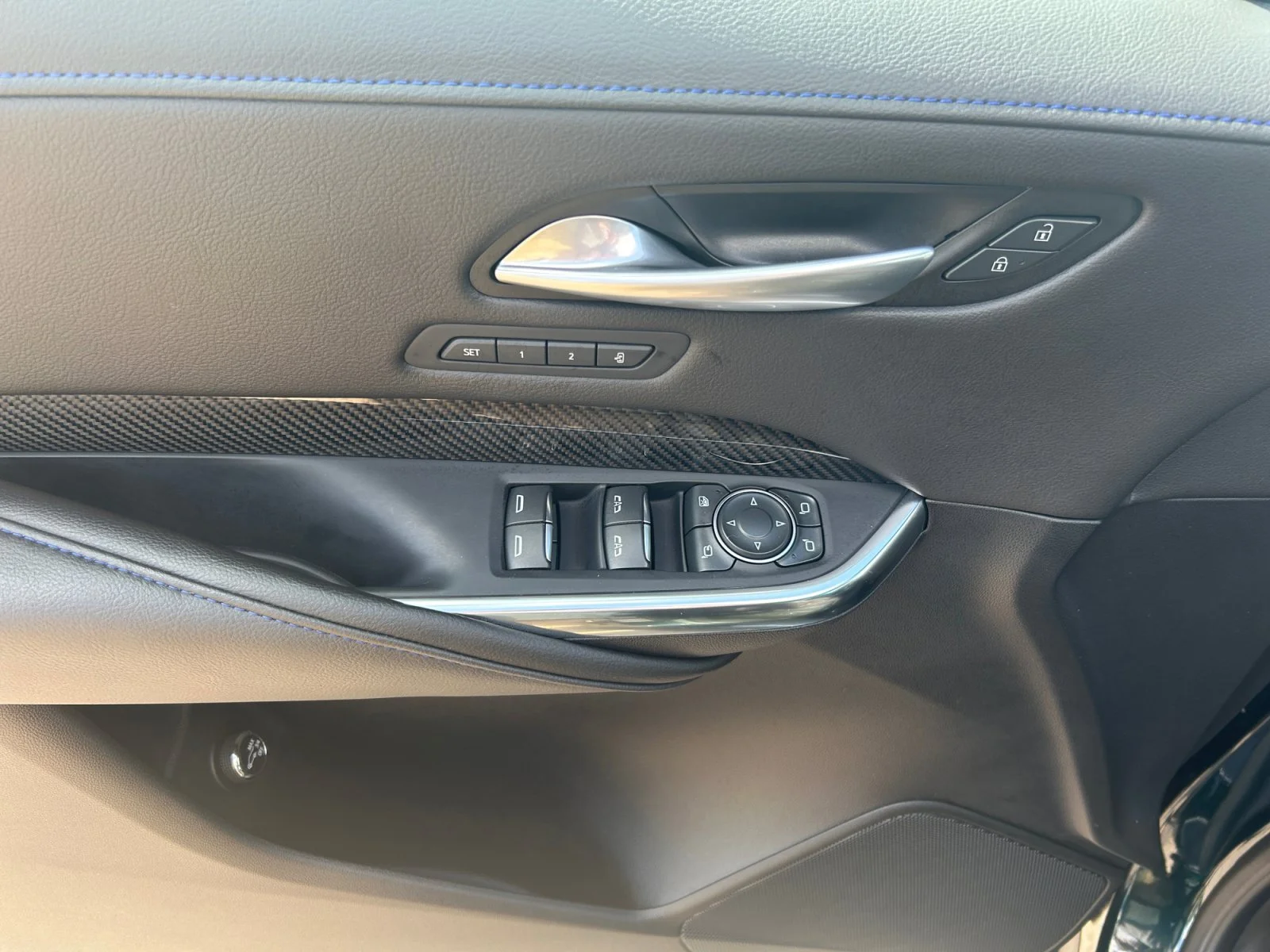 Used 2025 EMERALD LAKE GREEN Cadillac AWD Sport image 17