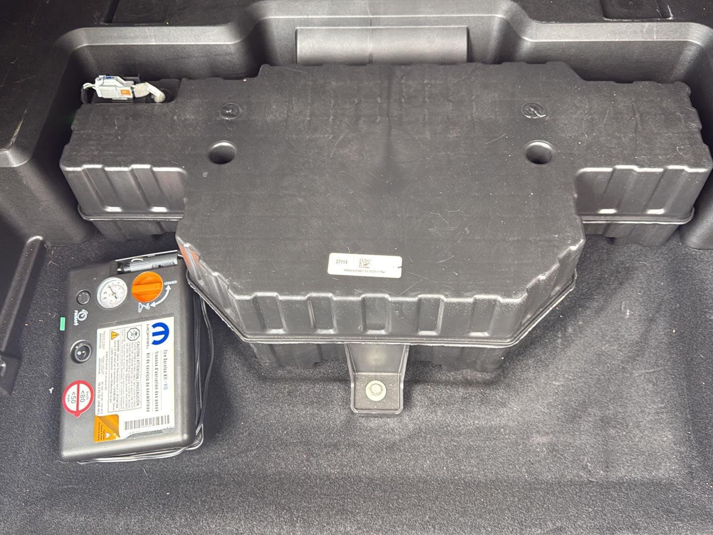 Used 2024 Bright White Clearcoat Jeep Launch Edition image 30