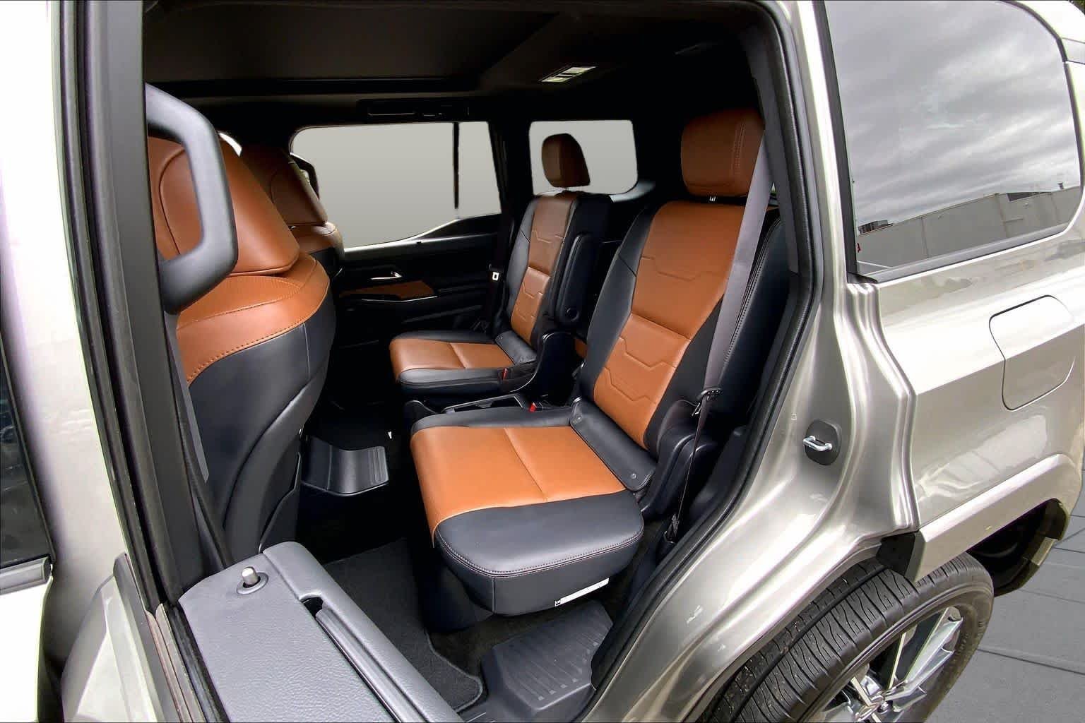 2024 Lexus GX Luxury+ - Photo 21