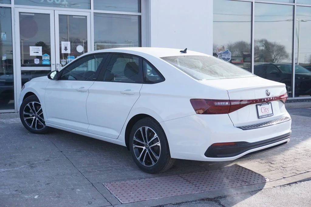 New 2026 White Volkswagen 1.5T Sport image 8