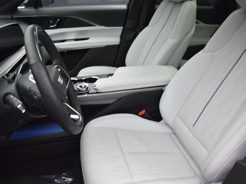 2024 CADILLAC LYRIQ - Image 11