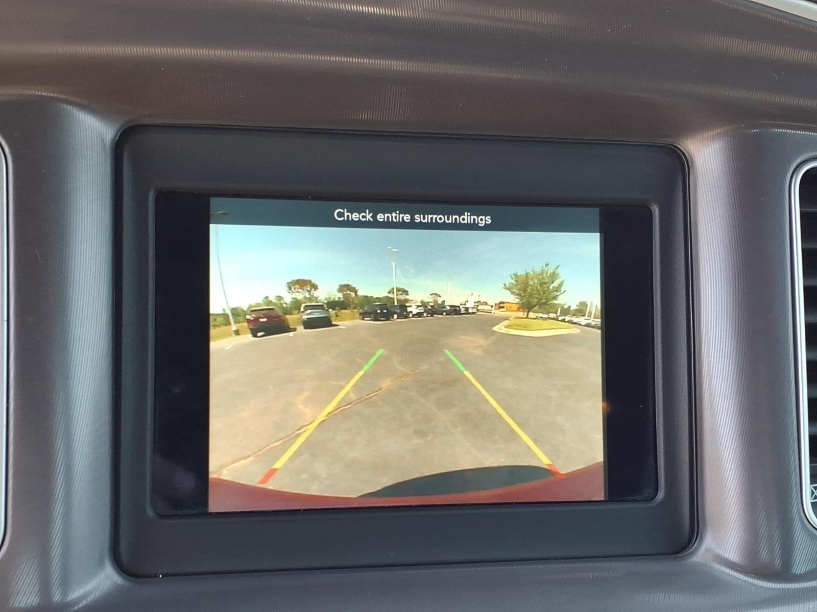 Used 2022 Torred Clearcoat Dodge SXT image 4