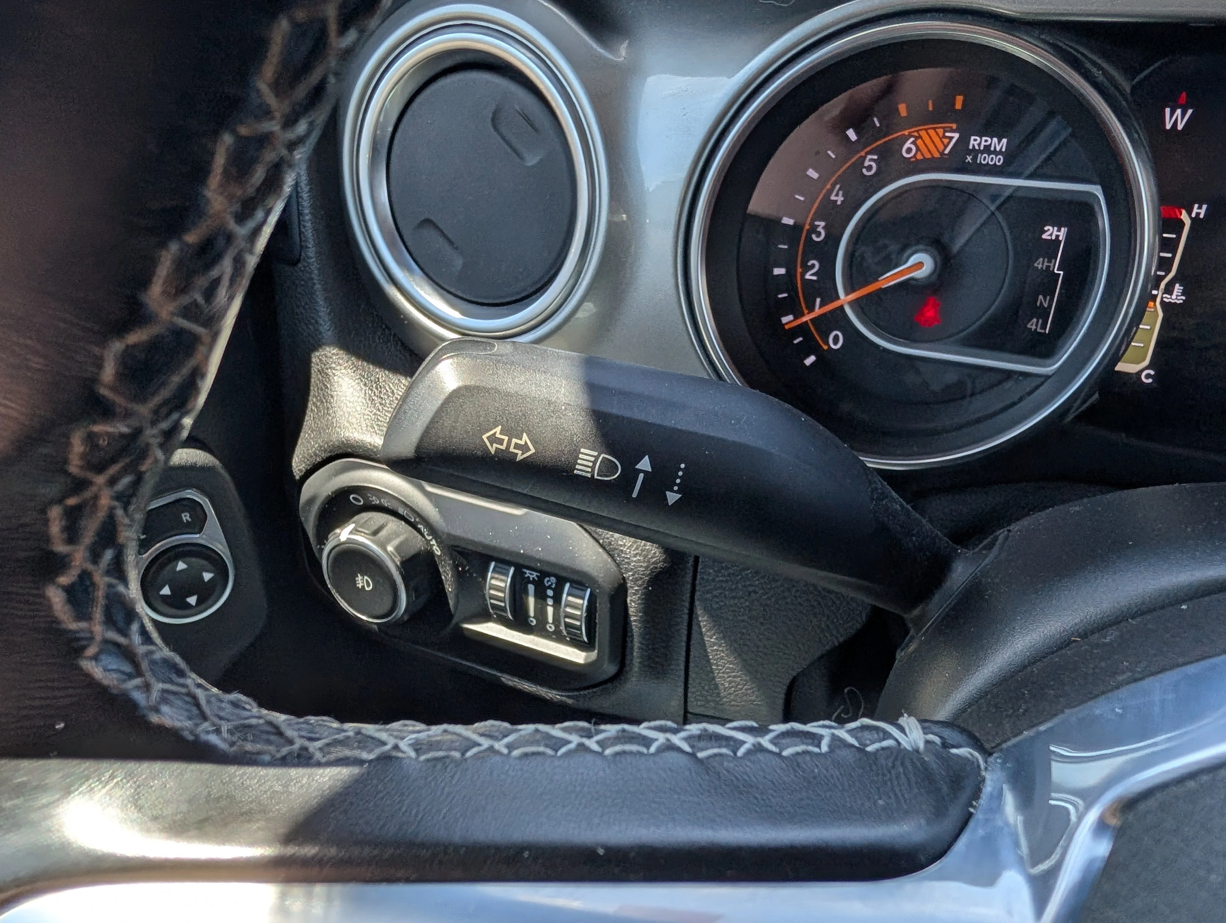 Used 2021 Black Clearcoat Jeep Unlimited Sahara image 30