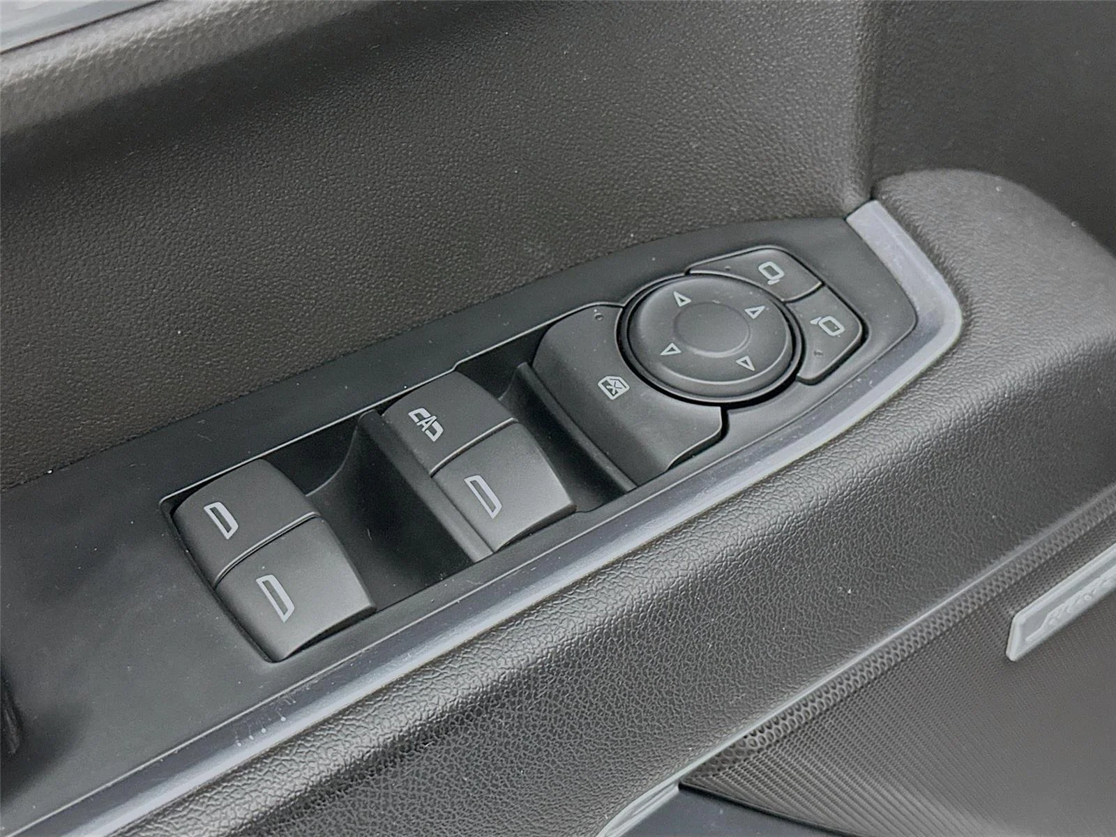 2023 Chevrolet Silverado 1500 RST - Photo 19