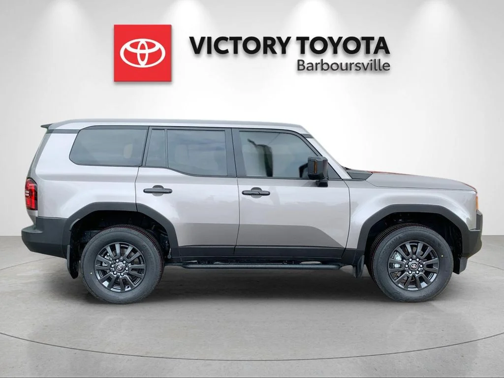 Used 2024  Toyota 1958 image 6