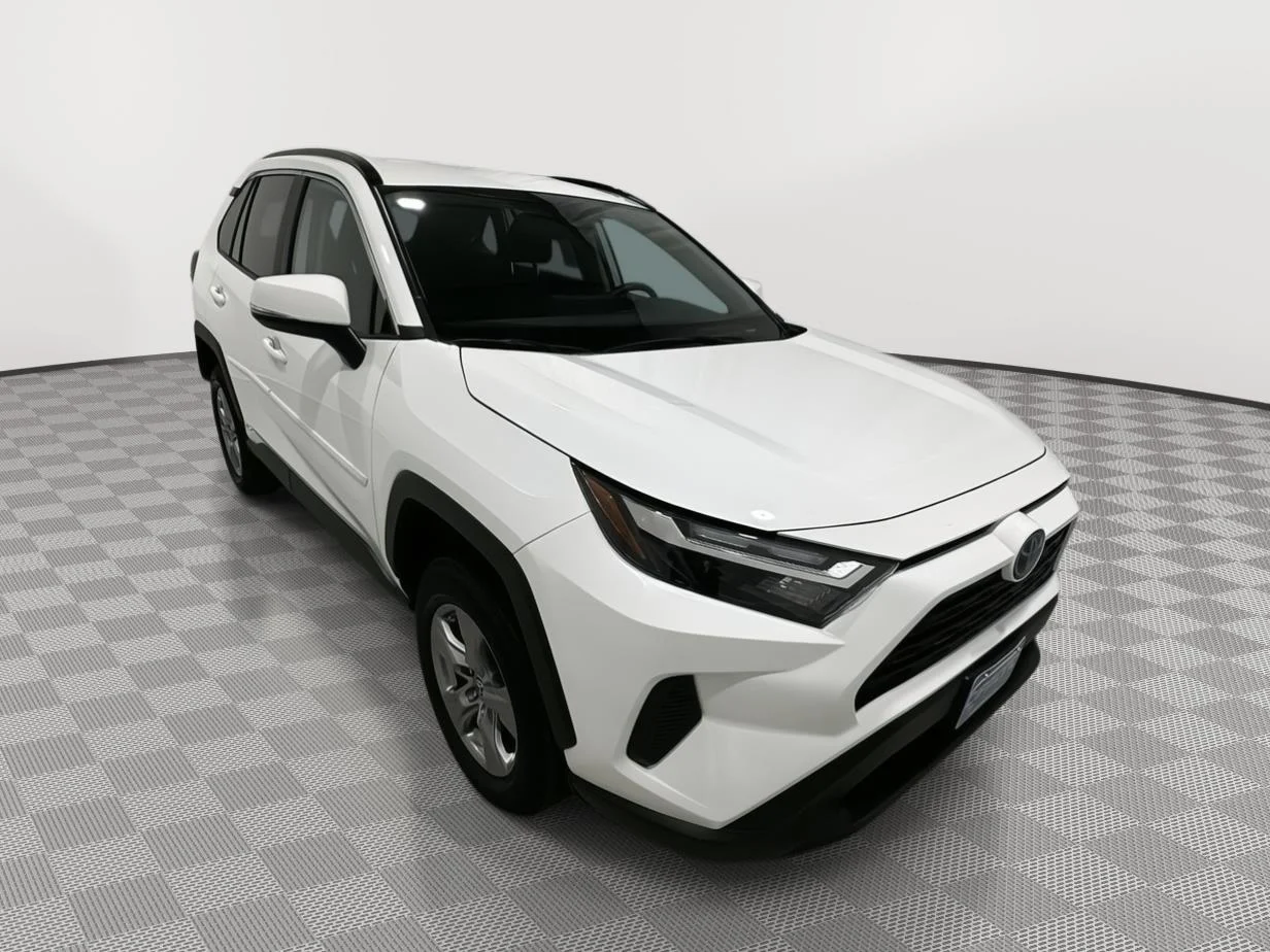 Used 2024 Ice Cap Toyota Hybrid LE image 7