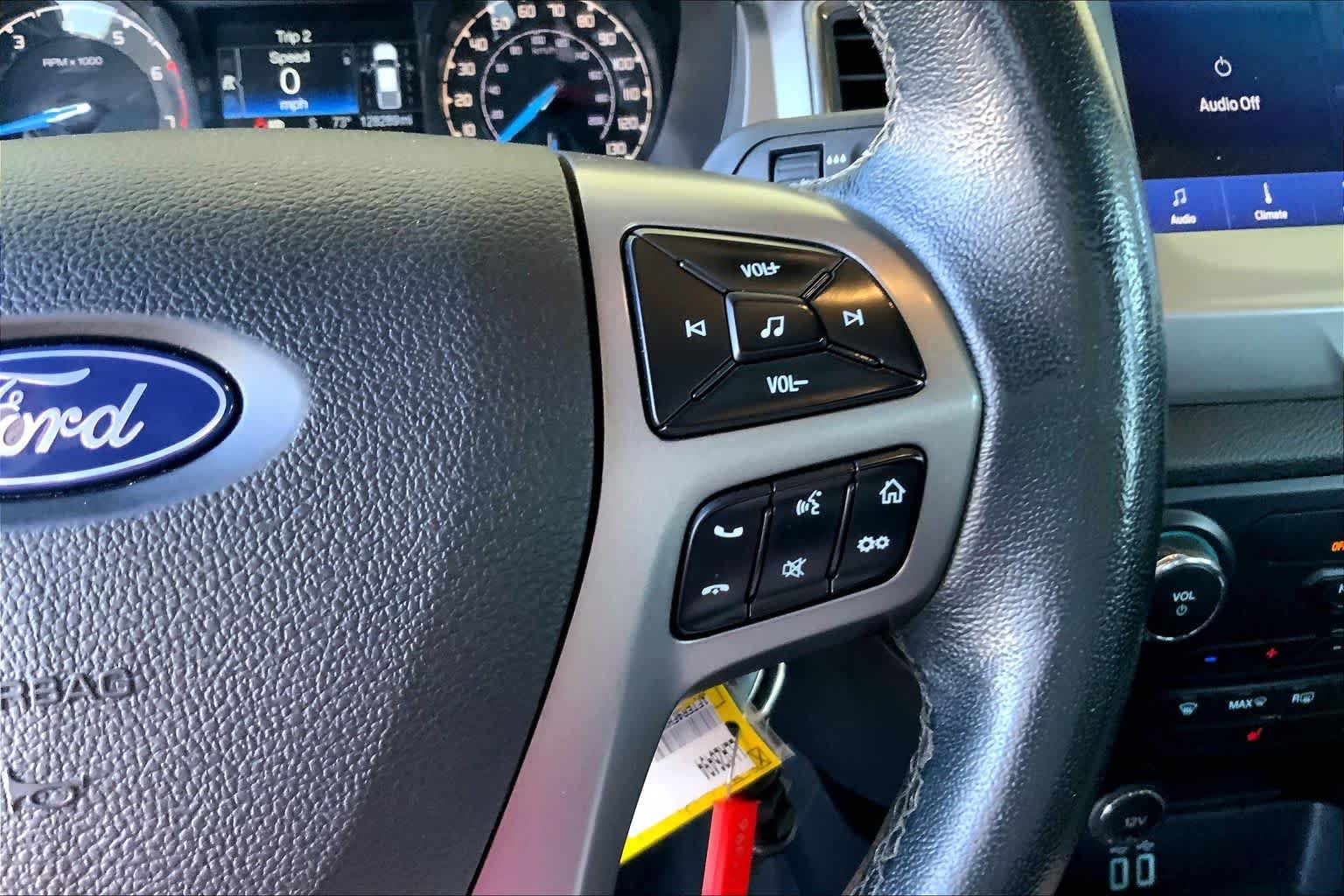 Used 2020 Oxford White Ford XLT image 24