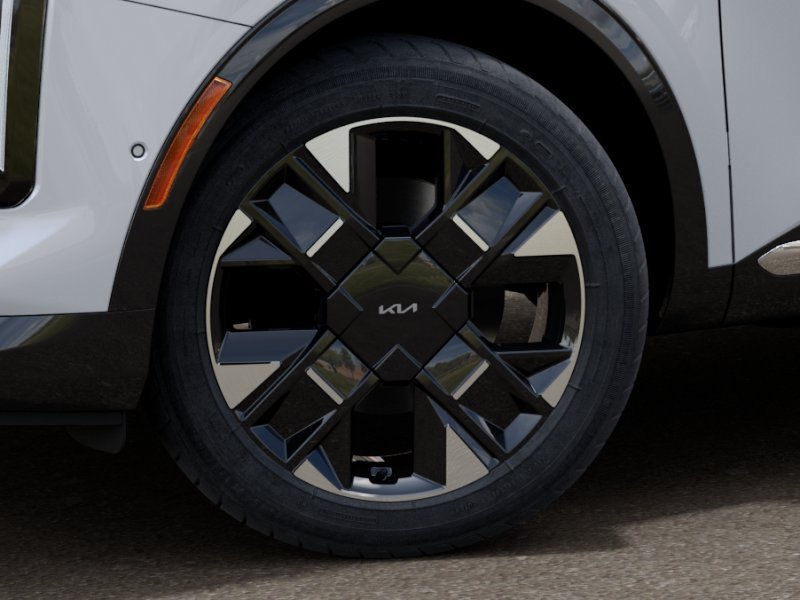 New 2027 Snow White Pearl Kia SX Prestige image 9