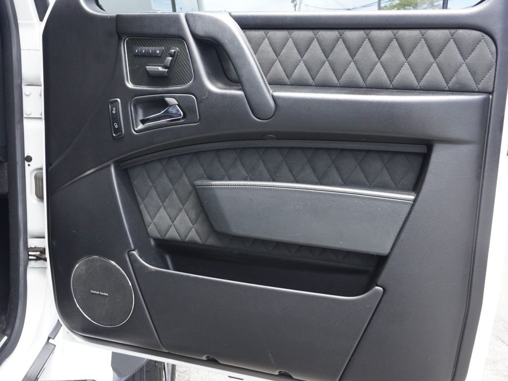 Used 2018 White Mercedes-Benz G 550 Squared image 26
