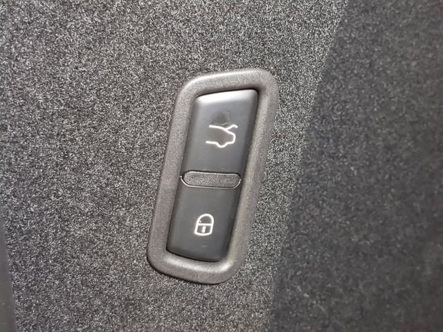 Used 2022 Blue Maserati Modena image 26
