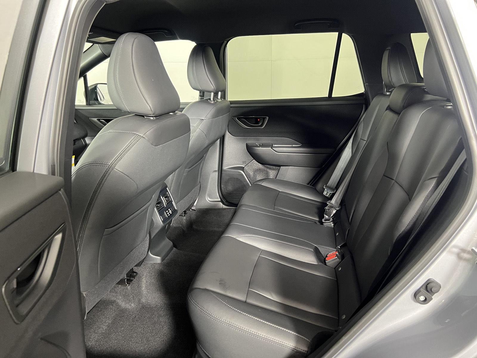 New 2026 Ice Silver Metallic Subaru Premium image 9