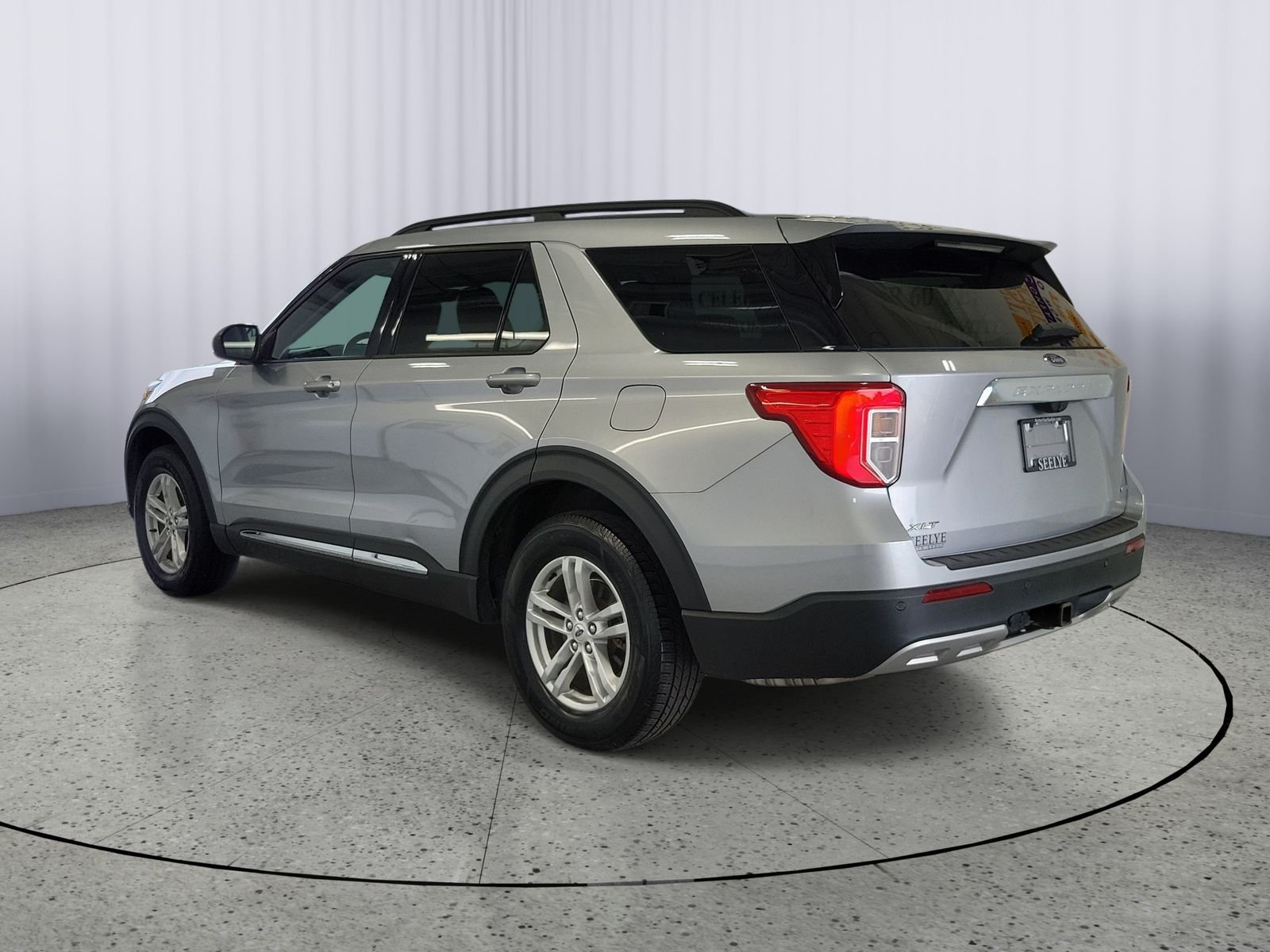 Used 2020 Silver Ford XLT image 3