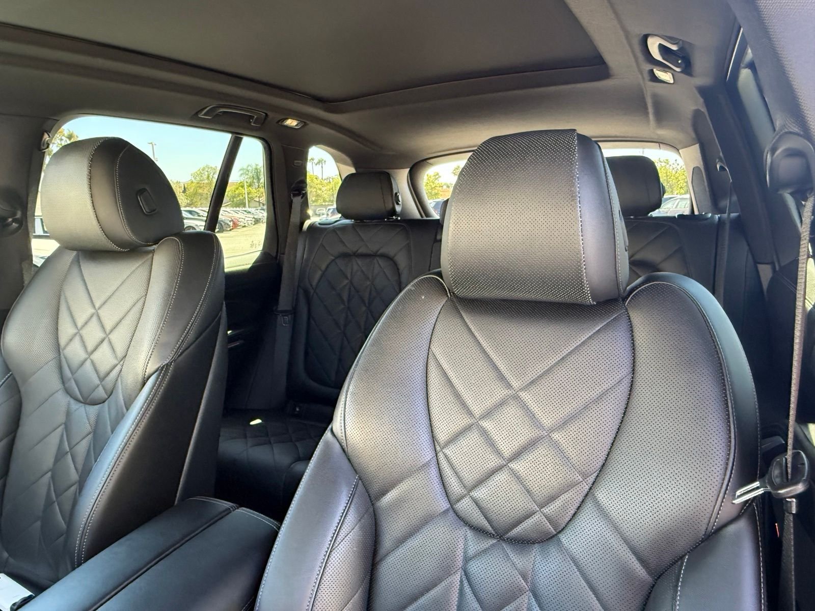 Certified Used 2023 Mineral White Metallic BMW xDrive40i image 23