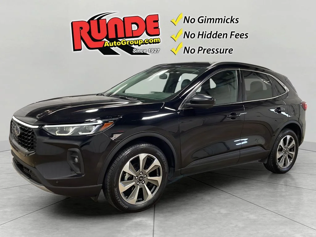 Used 2024 Agate Black Metallic Ford Platinum image 1