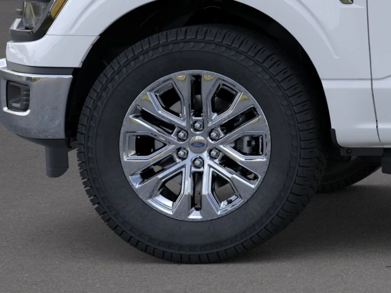 New 2026 Oxford White Ford XLT image 41