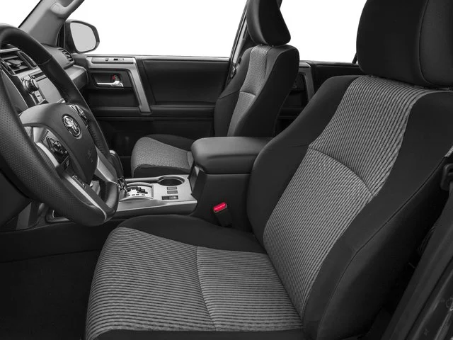 Used 2016  Toyota  image 8
