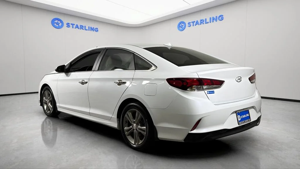 Used 2018 White Hyundai SEL image 5