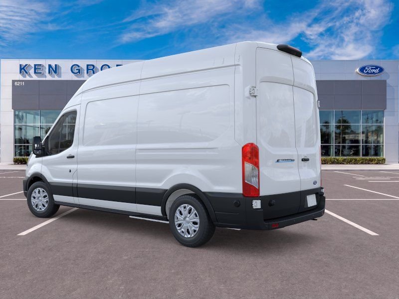 New 2026 Oxford White Ford Base image 4