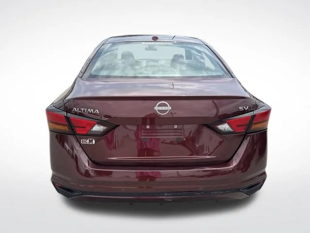 Used 2023 Red Nissan 2.5 SV image 4