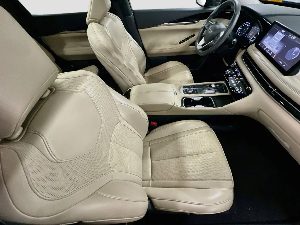 Used 2024 Blue INFINITI PURE image 29