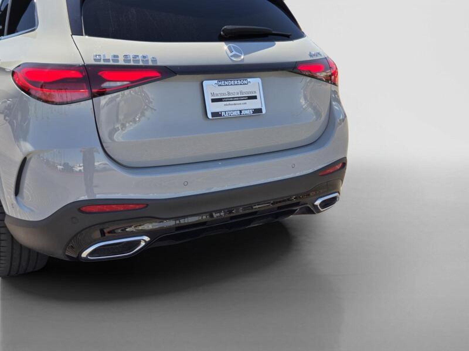 Certified Used 2025 MANUFAKTUR Alpine Grey Mercedes-Benz GLC 350e image 4