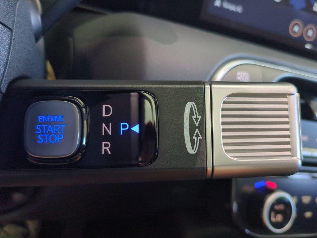 New 2026 White Hyundai Blue SEL Premium 7P image 23