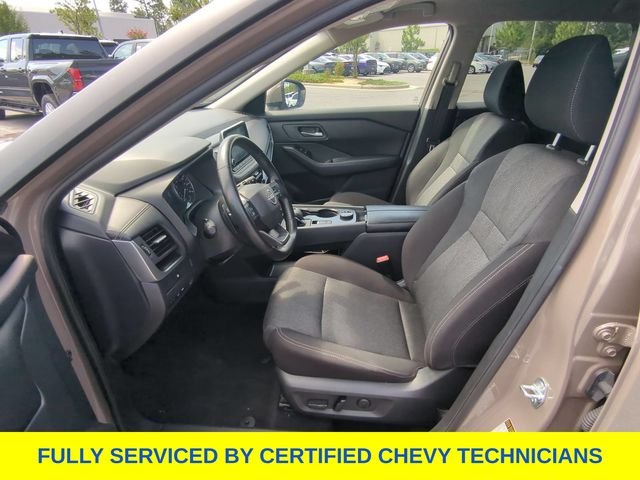 Used 2025 Beige/tan Nissan SV image 24