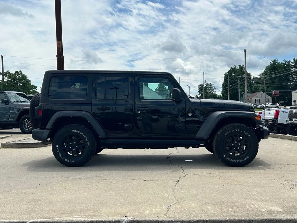 Used 2021 Black Jeep Unlimited Willys image 5