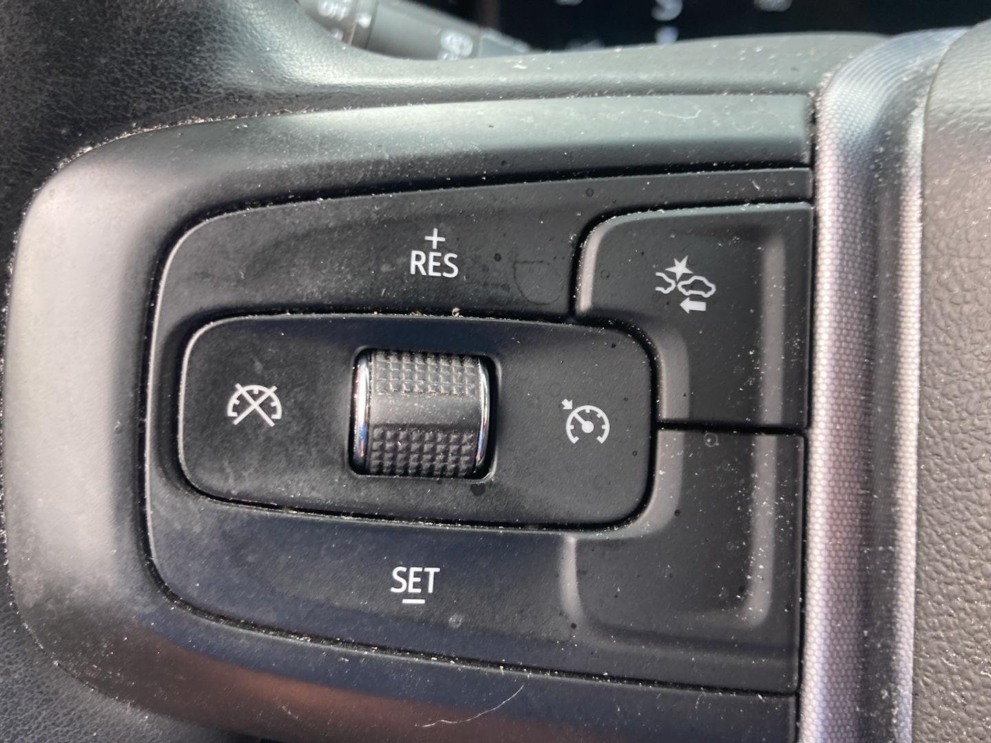 Used 2024 Summit White GMC SLE image 15
