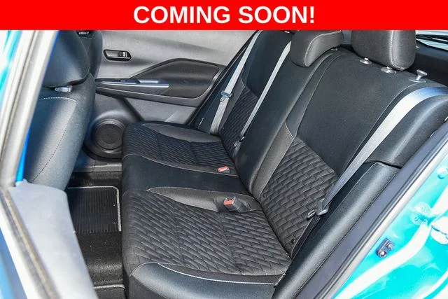 Used 2021 Blue Nissan S image 19
