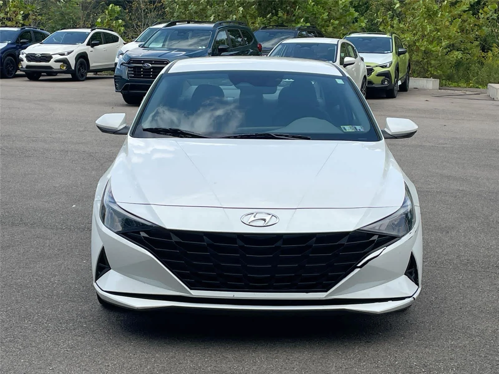 Used 2022 Quartz White Hyundai SEL image 5
