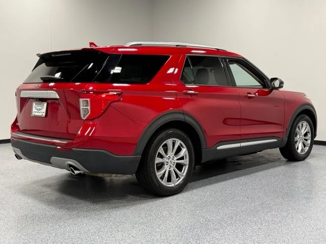 Used 2020 Red Ford Limited image 10