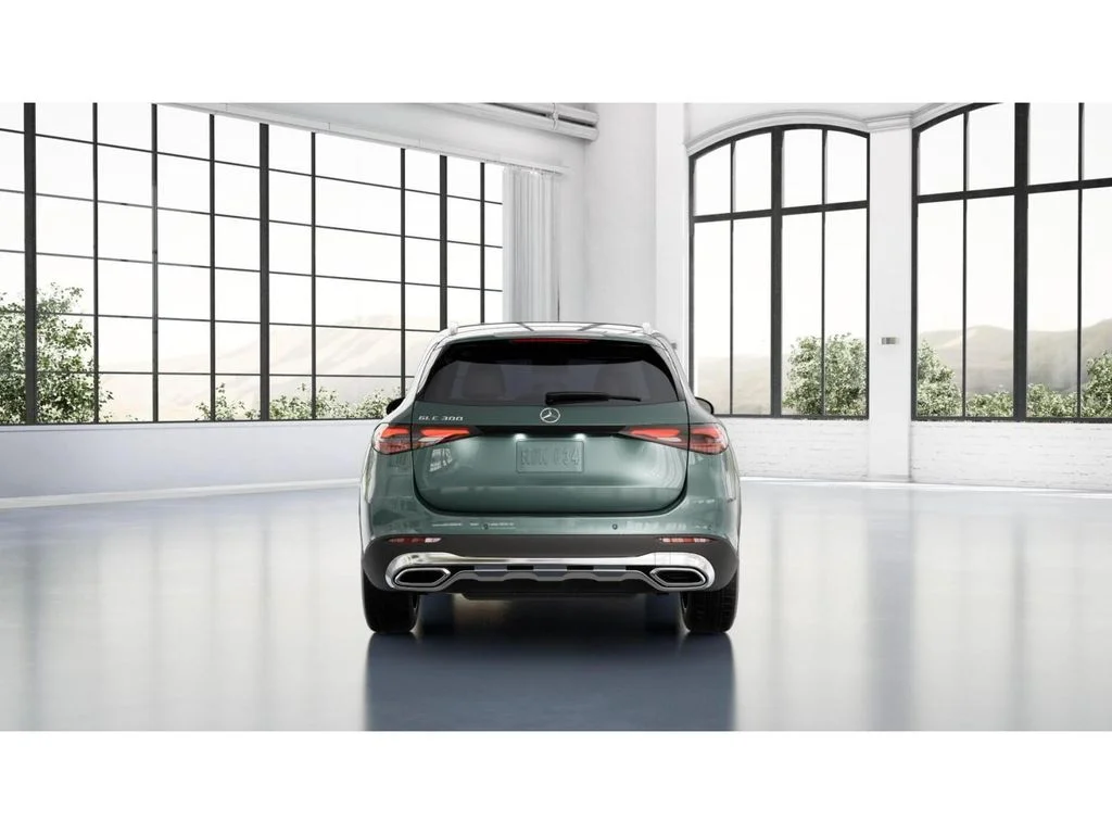 New 2027 Silver Mercedes-Benz GLC 300 image 25